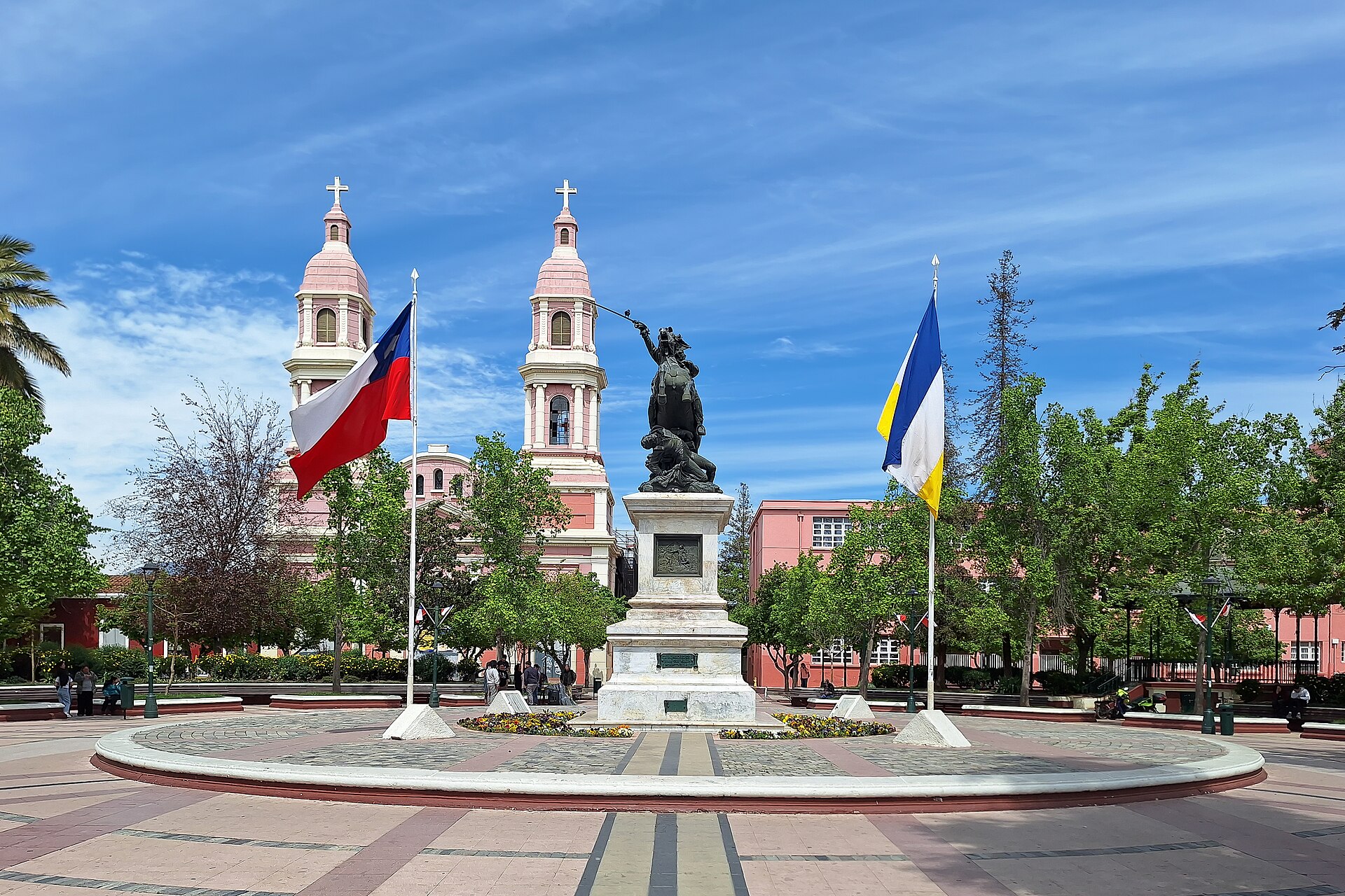 Plaza de Los Héroes